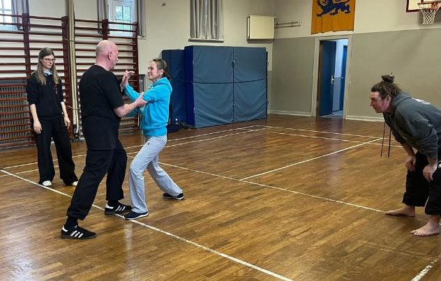 Taijiquan in Niebüll, Partnerarbeit